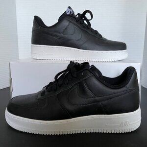 Nike Air Force 1 (W/8.5)